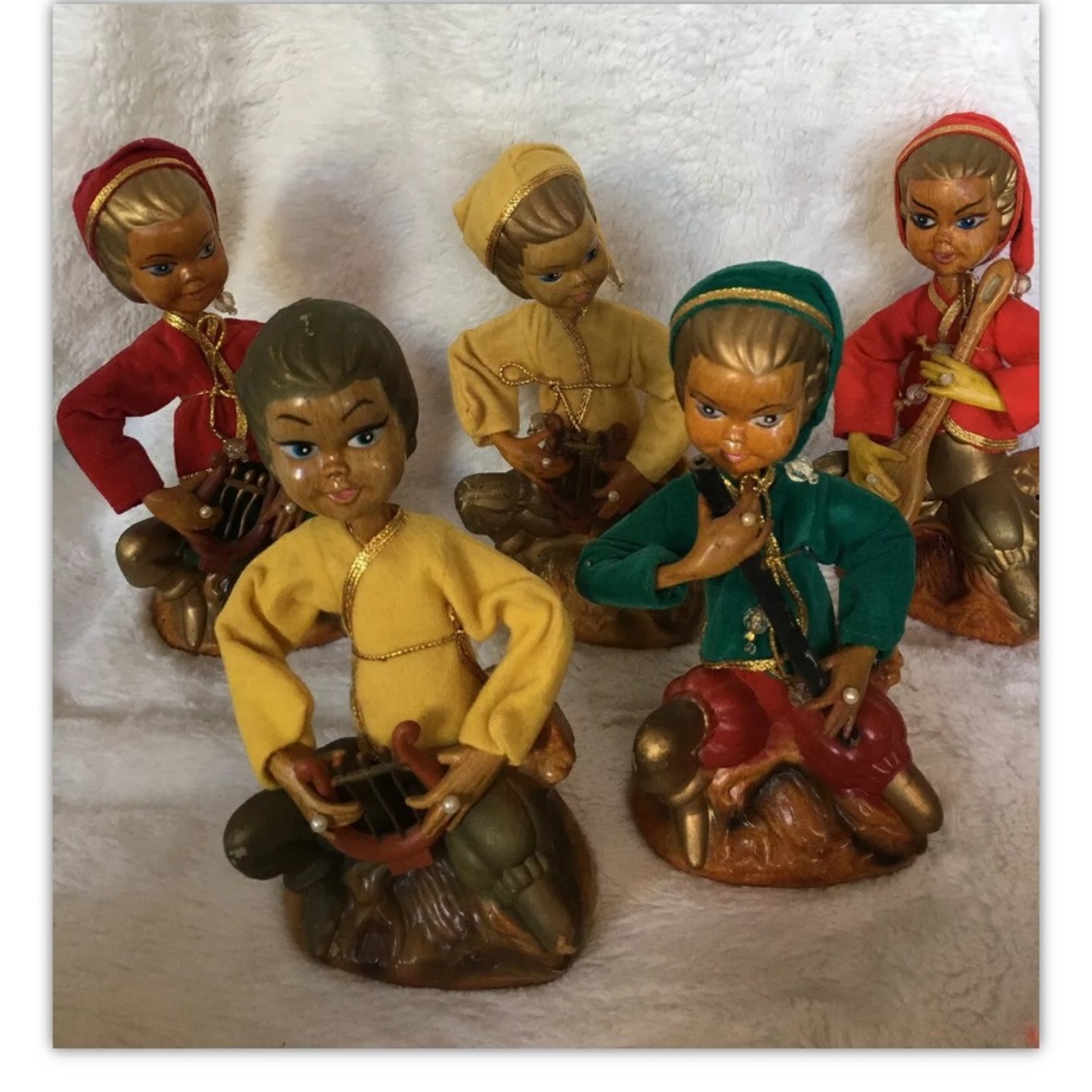 Vintage 1960s The Five Madrigals Christmas Musicians Big Eyes Plastic MCM.